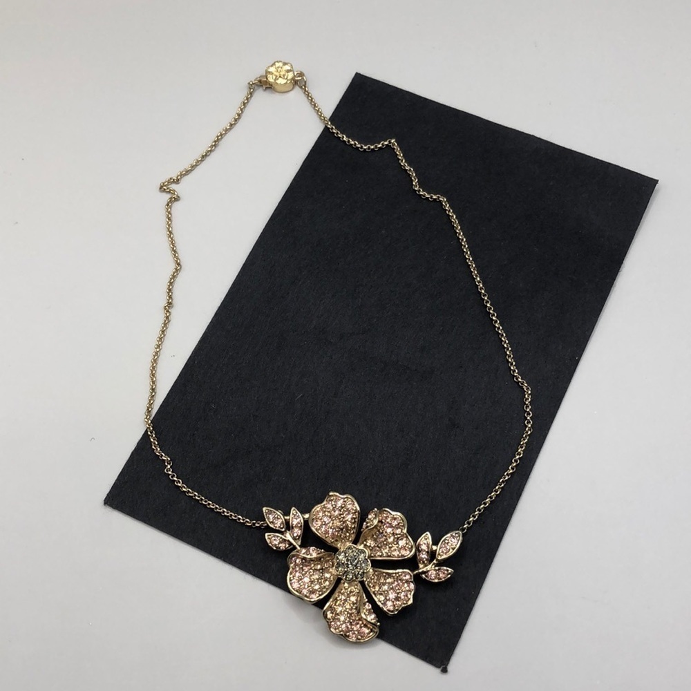 Vintage rhinestone flower statement style dressy necklace